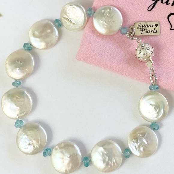 Freshwater Coin Pearl & Apatite Bracelet - Picture 3 of 5